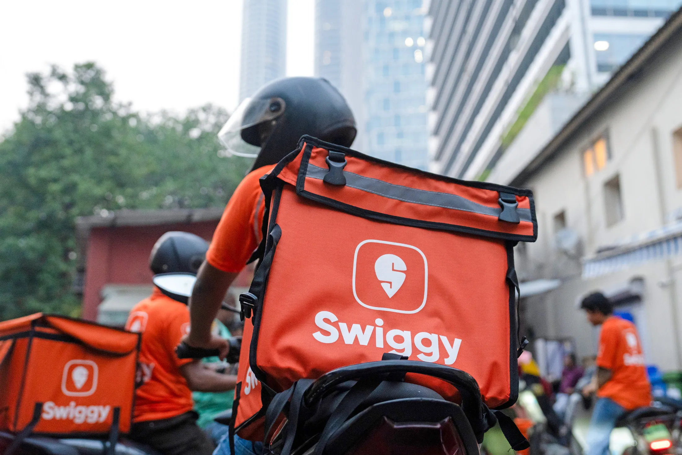 Swiggy's ₹1,000 Crore Boost to Scootsy Logistics: A Game-Changer for Quick Commerce